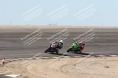 media/Oct-30-2025-Racers Edge (Thu) [[dabbdaf680]]/3-B Group/Session 2 (Bowl Exit)/